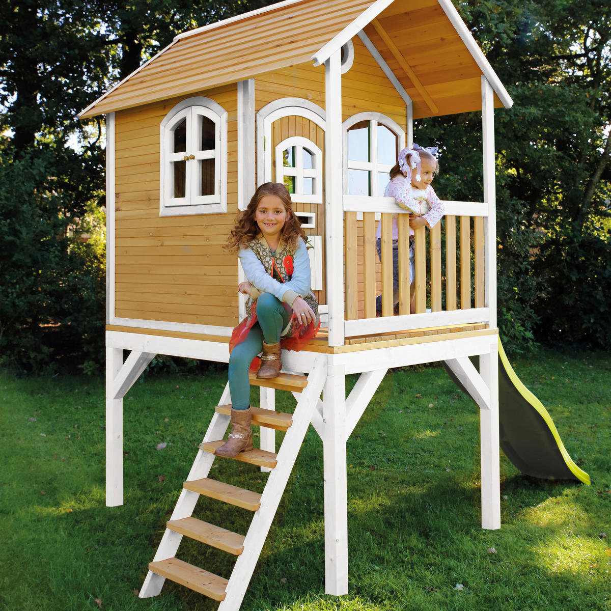 AXI Spielhaus Laura weiß B/H/L: ca. 318x272x191 cm Laura - braun/weiß (191,00/318,00/272,00cm) - AXI