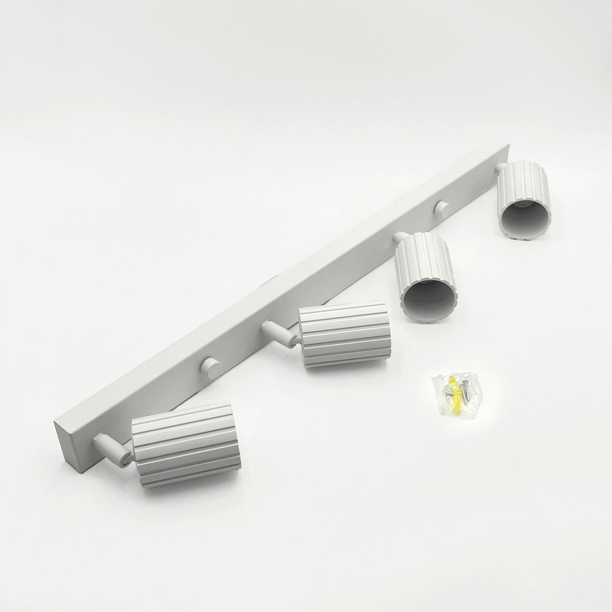 Lamkur Strahler weiß Stahl B/H/L: ca. 6,5x16,5x81 cm 4 Brennstellen Prisma - weiß (81,00/6,50/16,50cm) - Lamkur