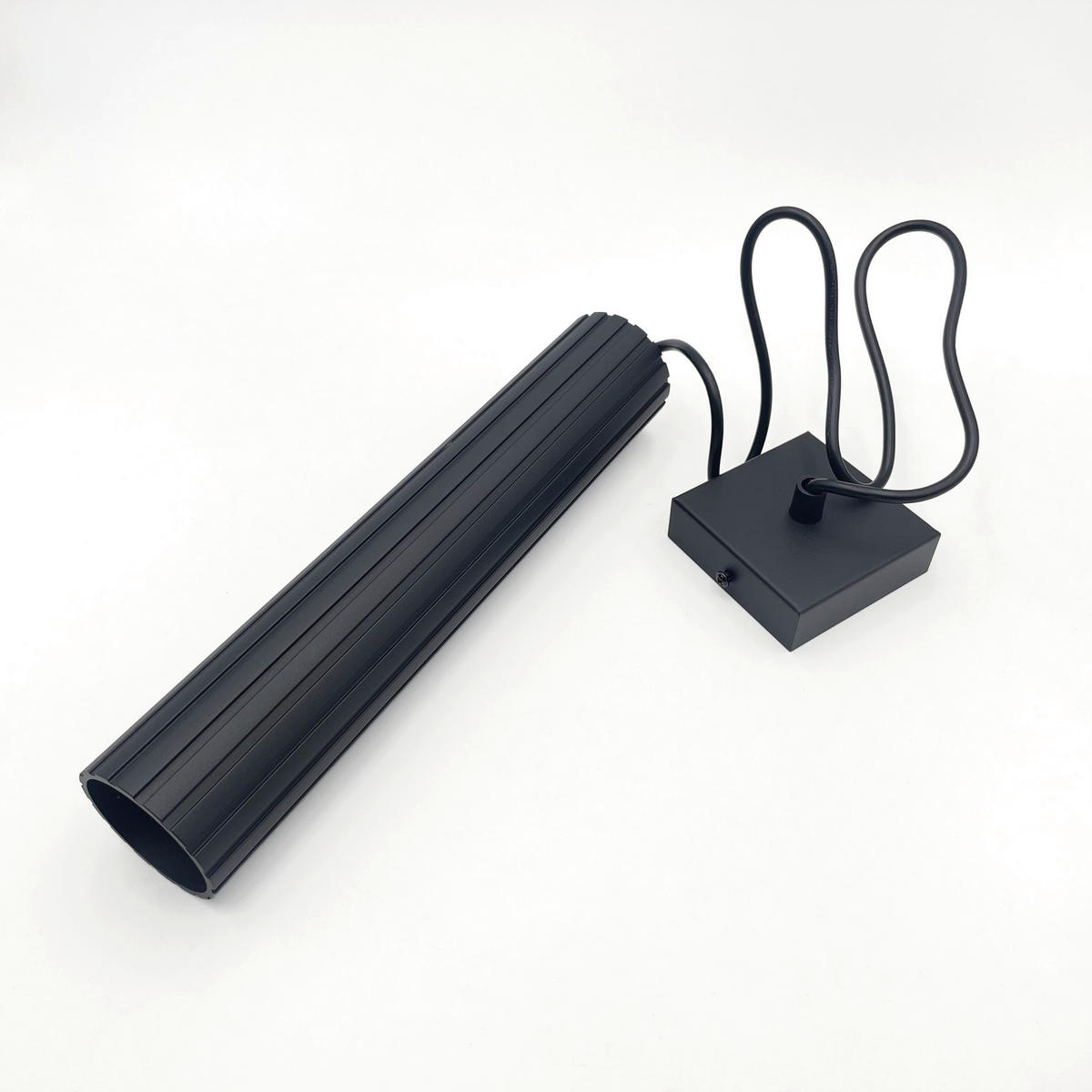 Lamkur Strahler schwarz Stahl B/H/L: ca. 6,5x118x6,5 cm 1 Brennstellen Prisma - schwarz (6,50/6,50/118,00cm) - Lamkur