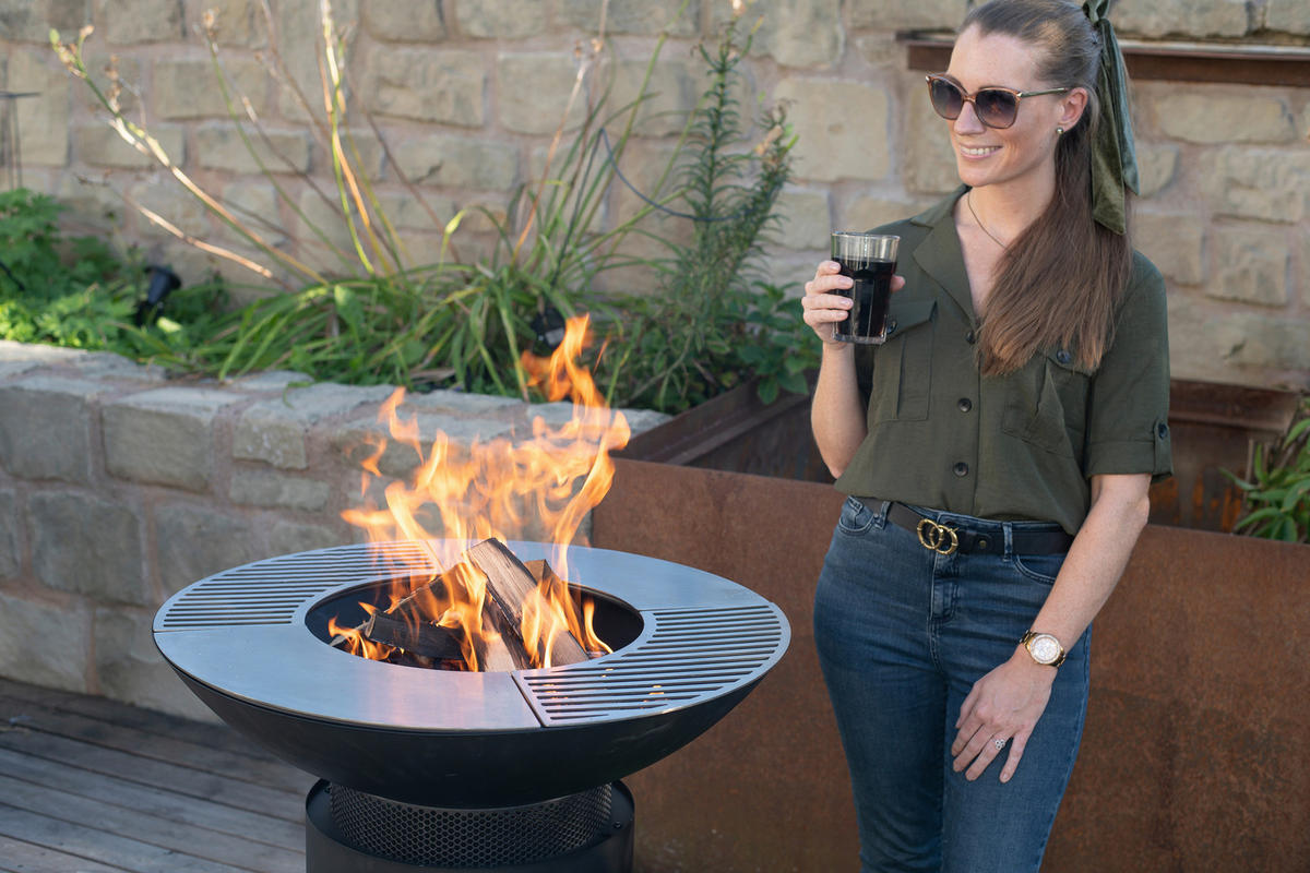 Westmann Feuerstelle mit Grill schwarz Stahl H/D: ca. 95x75 cm Grill Feuerstelle - schwarz (75,00/95,00cm) - Westmann