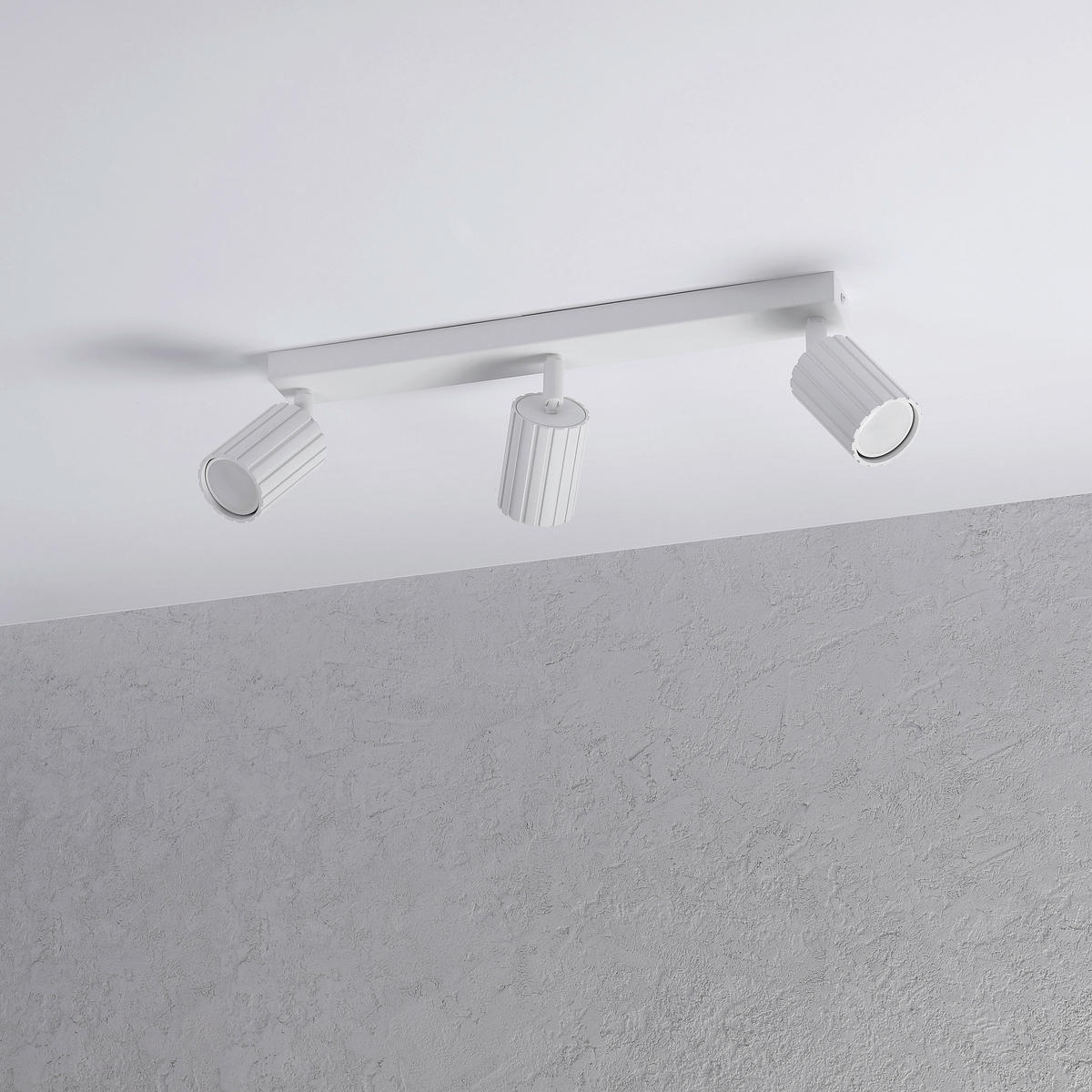 Lamkur Strahler weiß Stahl B/H/L: ca. 6,5x16,5x45 cm 3 Brennstellen Prisma - weiß (45,00/6,50/16,50cm) - Lamkur