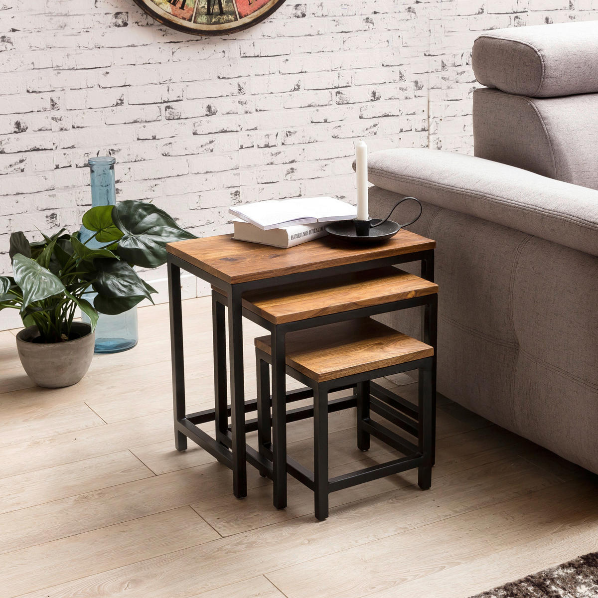 Beistelltisch 3er-Set natur schwarz pulverbeschichtet Echtholz Metall 3er-Set - natur/schwarz - Wohnling