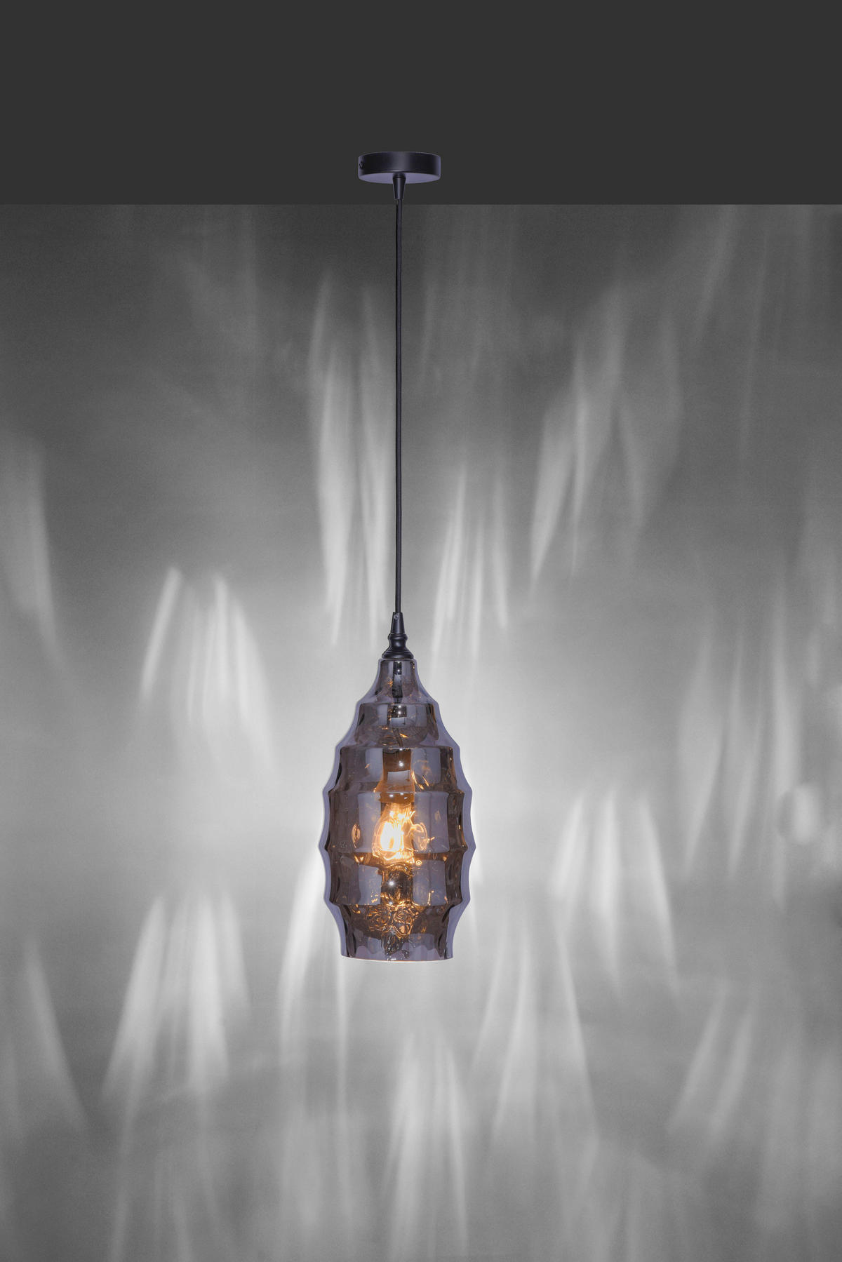 Paul Neuhaus Pendelleuchte PN8267-25 Rauch Glas Metall H/D: ca. 120x19 cm E27 1 Brennstellen SCARLETT - Rauch (19,00/120,00cm) - Paul Neuhaus