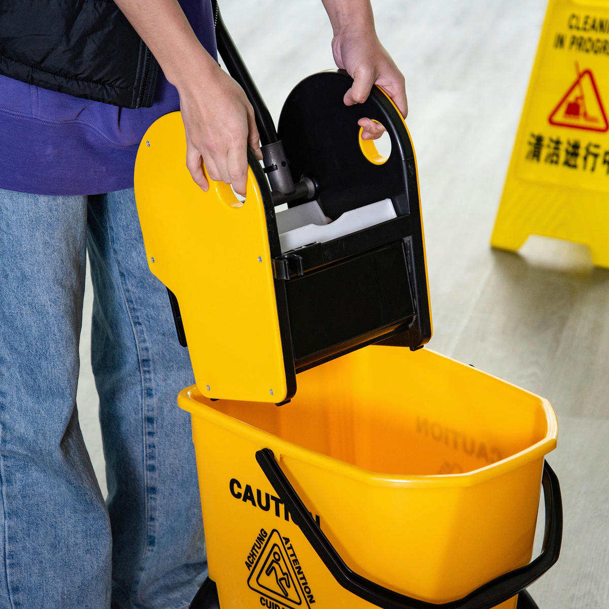 HOMCOM Wischwagen gelb Kunststoff B/H/T: ca. 44x90x36 cm Wischwagen - gelb/schwarz (44,00/90,00/36,00cm) - HOMCOM