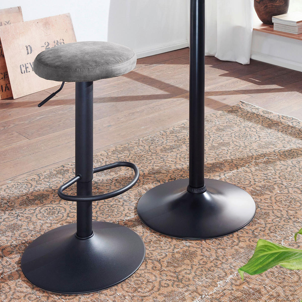 Barhocker grau schwarz Eisen Polyester B/H/T: ca. 40x79x40 cm Barhocker - schwarz/grau (40,00/79,00/40,00cm) - Wohnling