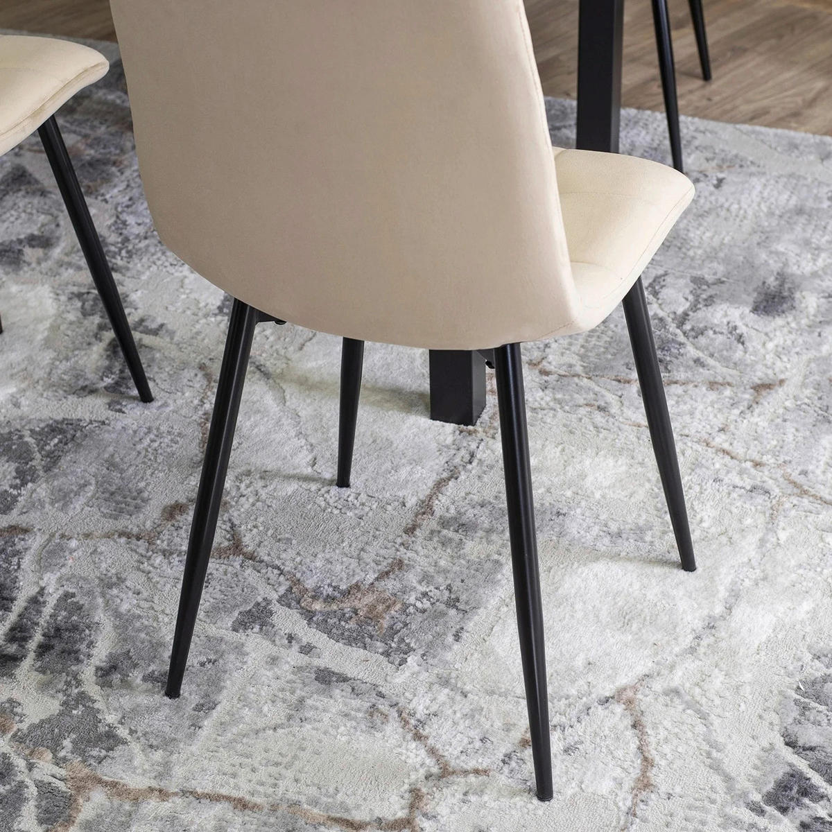 Stuhl PERU beige Velourstoff B/H/T: ca. 42x90,5x52 cm PERU - beige (42,00/90,50/52,00cm) - WIPMEB