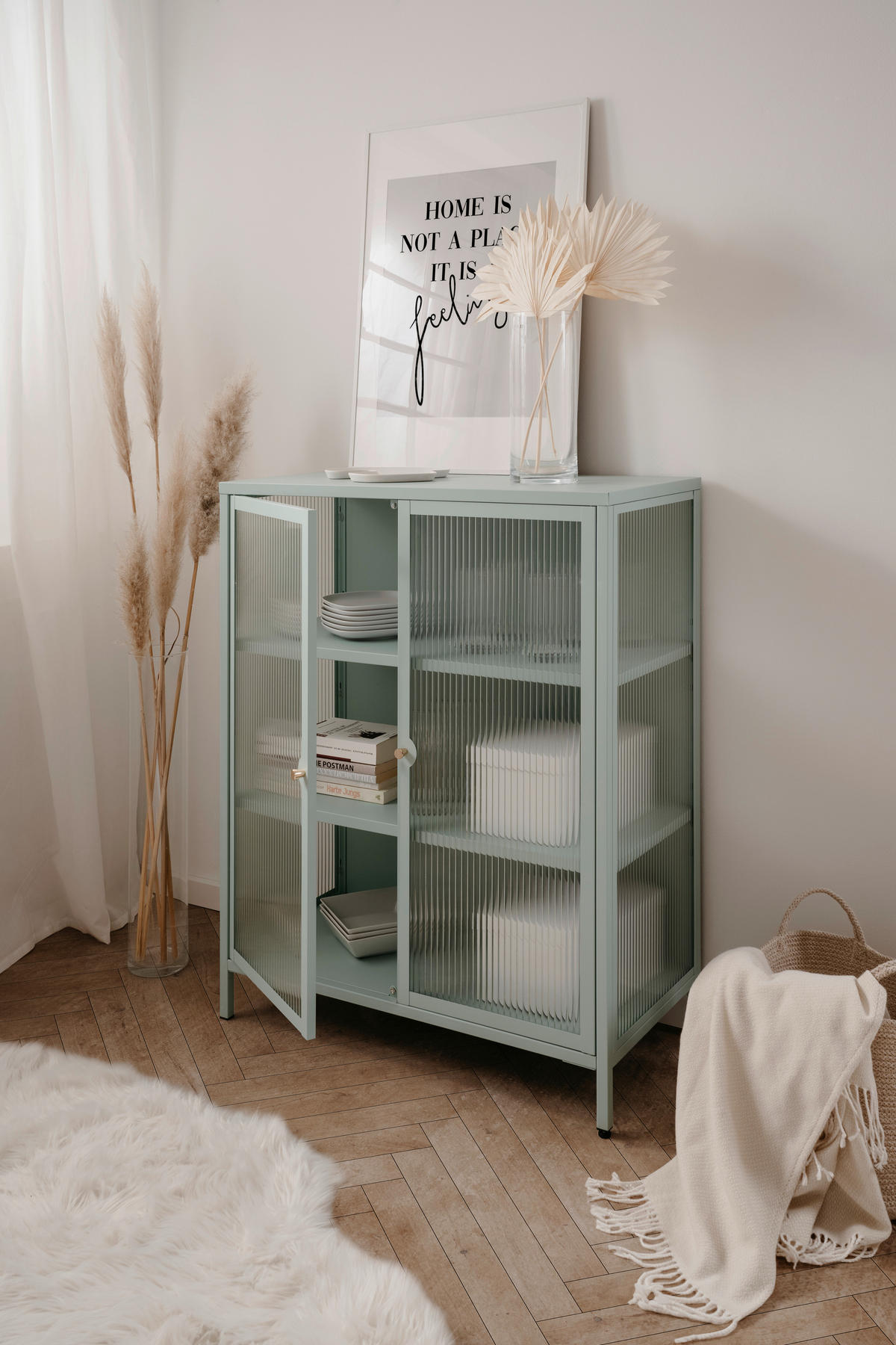 Vitrine Milton mint B/H/T: ca. 80x102x40 cm Milton - mint (80,00/102,00/40,00cm)