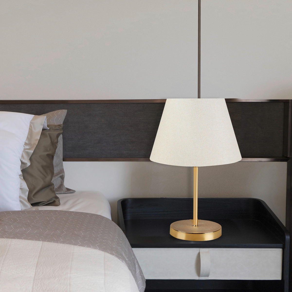 Opviq Tischleuchte creme Metall B/H/T/L/D: ca. 22x37x22x22x22 cm E27 1 Brennstellen Tischleuchte_AYD-1981 - creme (22,00/22,00/37,00cm) - Opviq