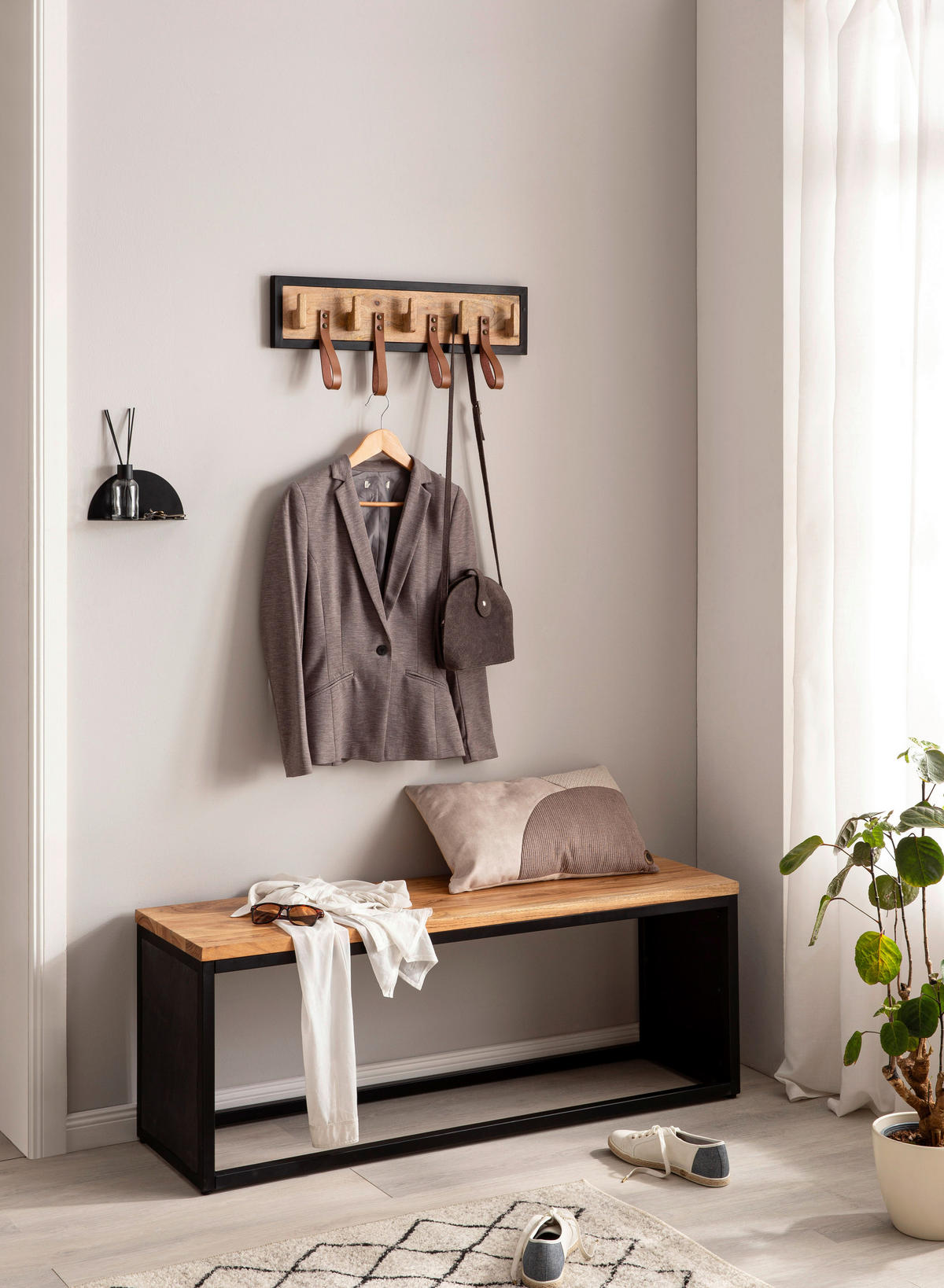 Wandgarderobe braun B/H/T: ca. 60x15x6 cm Wandgarderobe - braun (60,00/15,00/6,00cm) - Wohnling