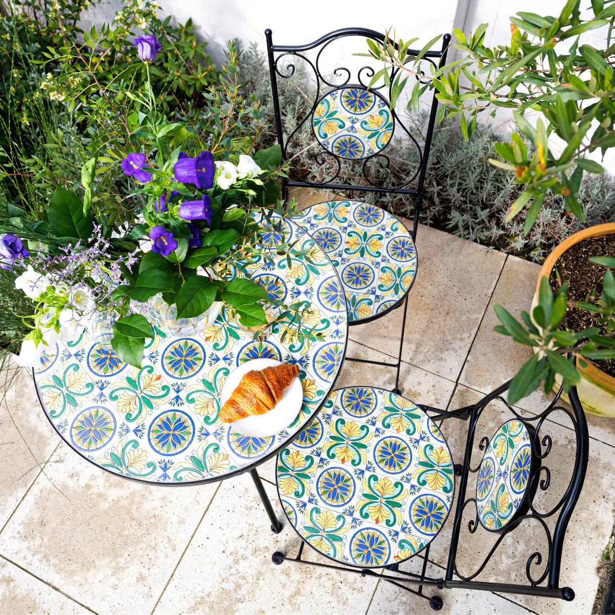 AXI Outdoor Living Bistroset Amélie Mosaik blau Metall B/H/L: ca. 60x92x60 cm Amélie Mosaik - blau/gelb (60,00/60,00/92,00cm) - AXI Outdoor Living