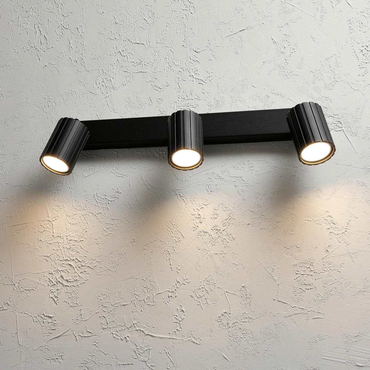 Lamkur Strahler schwarz Stahl B/H/L: ca. 6,5x16,5x45 cm 3 Brennstellen Prisma - schwarz (45,00/6,50/16,50cm) - Lamkur