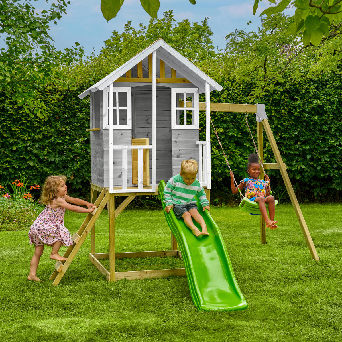 Zwerkules Spielhaus Valli weiß B/H/L: ca. 280x224x352 cm Valli - weiß/grau (352,00/280,00/224,00cm) - Zwerkules