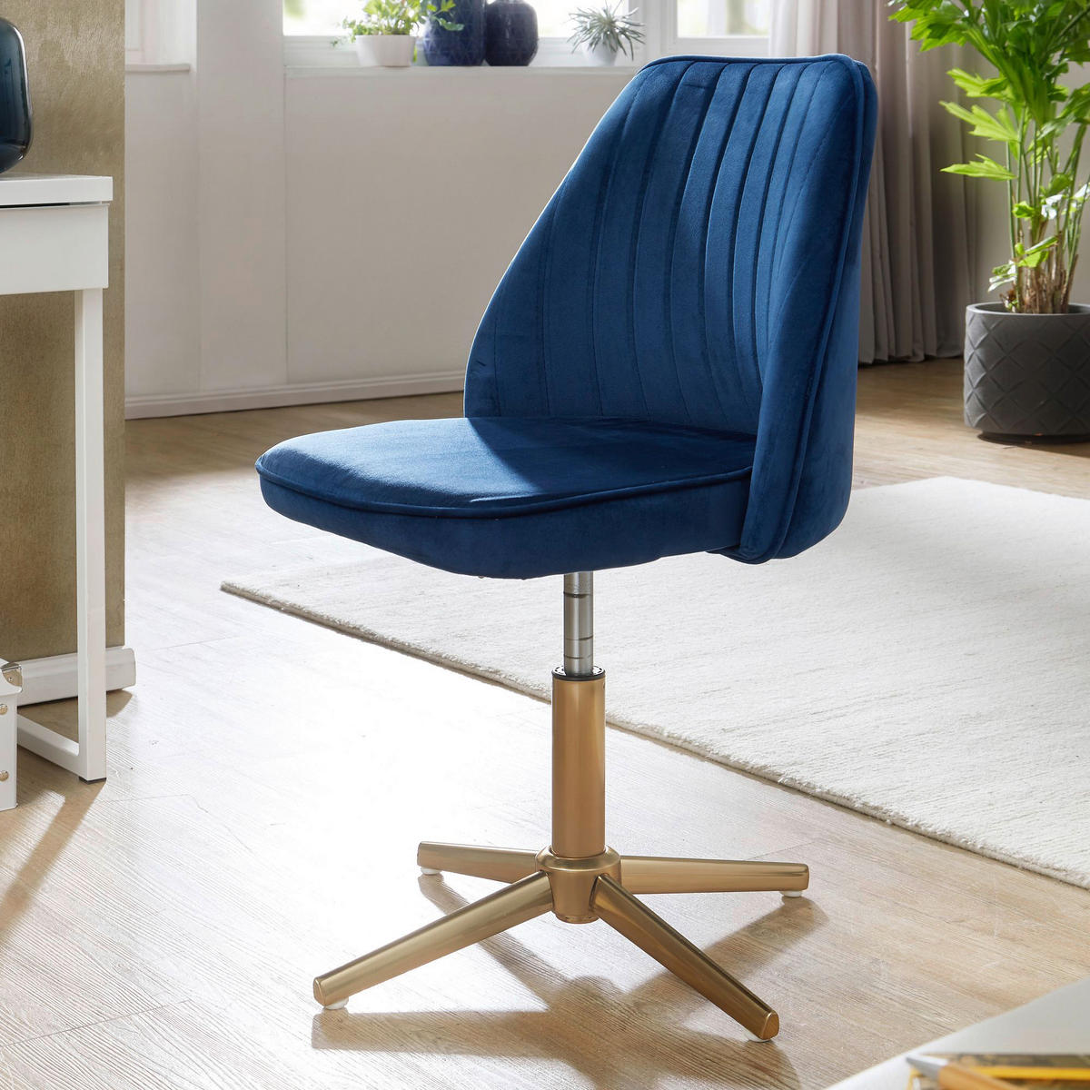 Drehstuhl blau Samt Eisen Drehstuhl - blau (47,00/100,00/46,00cm) - Wohnling