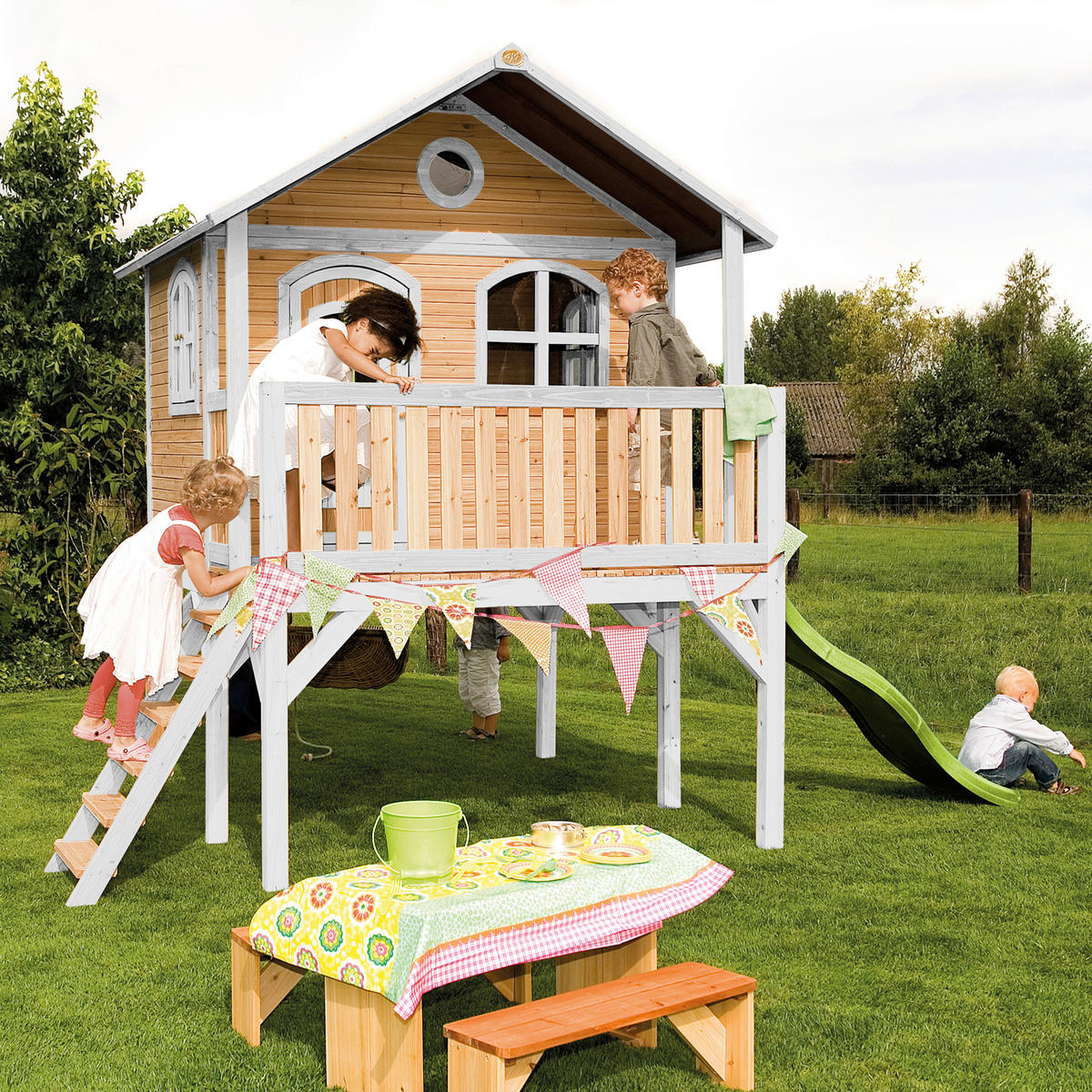 AXI Spielhaus Sophie weiß B/H/L: ca. 380x274x212 cm Sophie - braun/weiß (212,00/380,00/274,00cm) - AXI