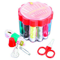 Axentia Nähgarnbox transparent Kunststoff B/H/L: ca. 8x6,5x8 cm Nähgarnbox_mit_Zubehör - rot/transparent (8,00/8,00/6,50cm) - Axentia