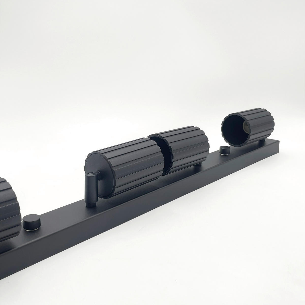 Lamkur Strahler schwarz Stahl B/H/L: ca. 6,5x16,5x81 cm 4 Brennstellen Prisma - schwarz (81,00/6,50/16,50cm) - Lamkur