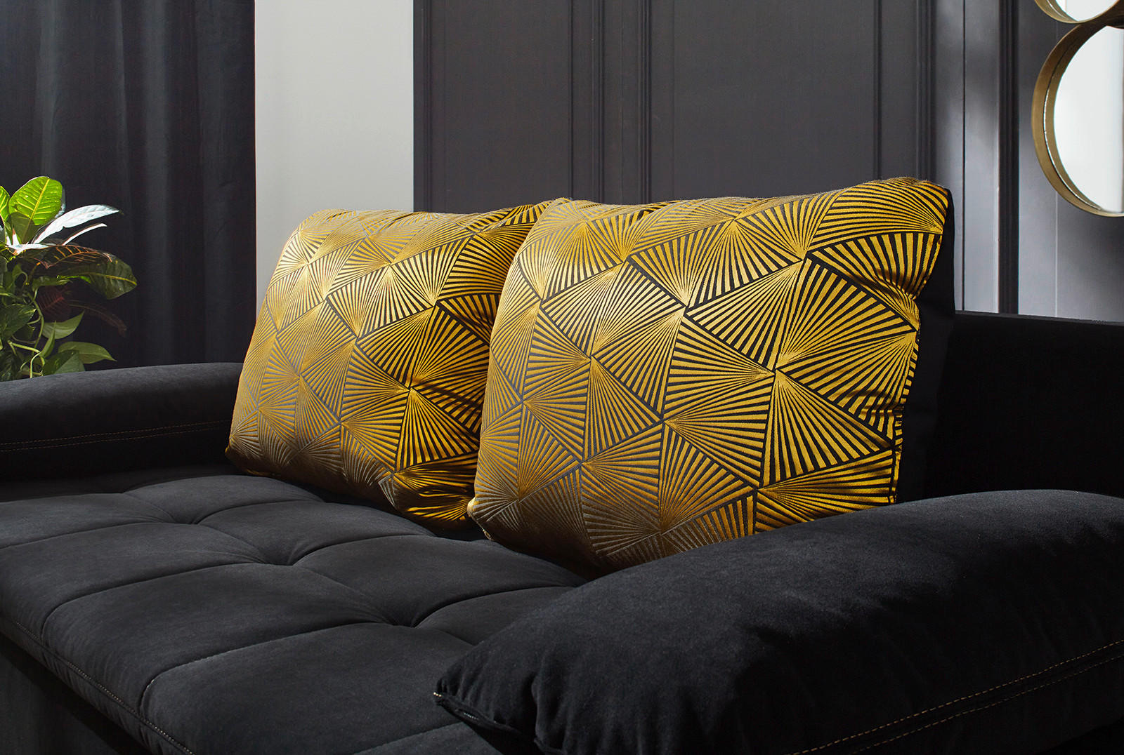 Thumbnail - Schlafsofa  schwarz Samt B/H/T: ca. 202x88x95 cm