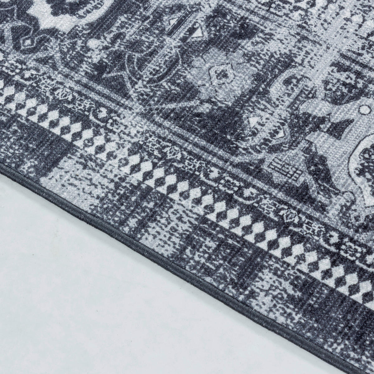Ayyildiz Teppich FIESTA schwarz B/L: ca. 80x150 cm FIESTA - schwarz (80,00/150,00cm) - Ayyildiz