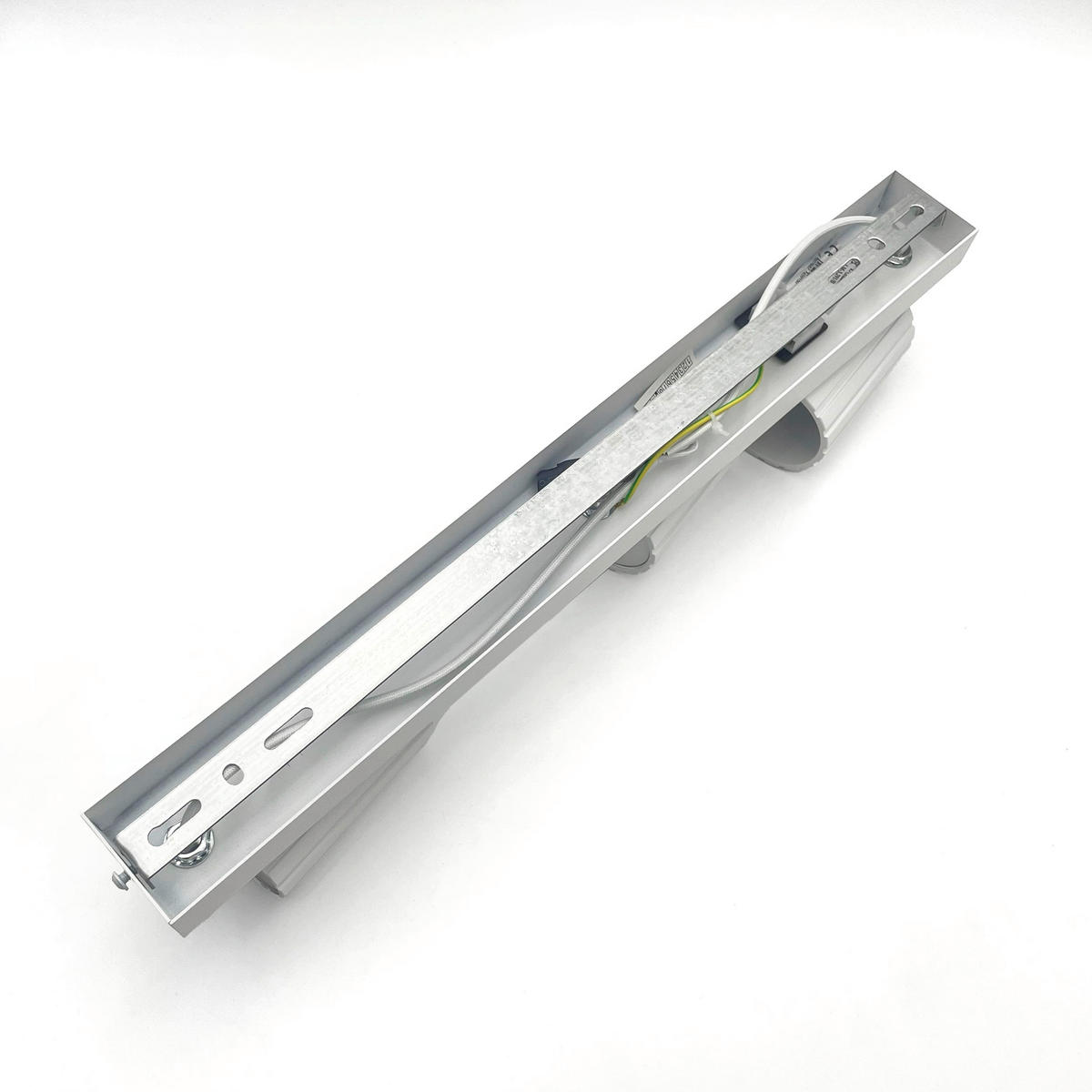 Lamkur Strahler weiß Stahl B/H/L: ca. 6,5x16,5x45 cm 3 Brennstellen Prisma - weiß (45,00/6,50/16,50cm) - Lamkur