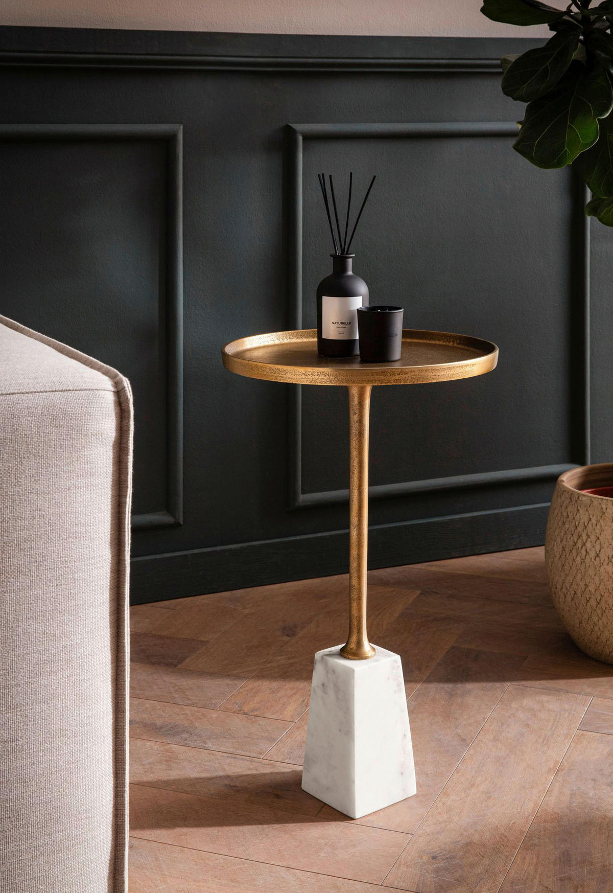 Beistelltisch gold Optik Marmor B/H/T: ca. 34x58x34 cm Beistelltisch - gold (34,00/58,00/34,00cm) - Wohnling