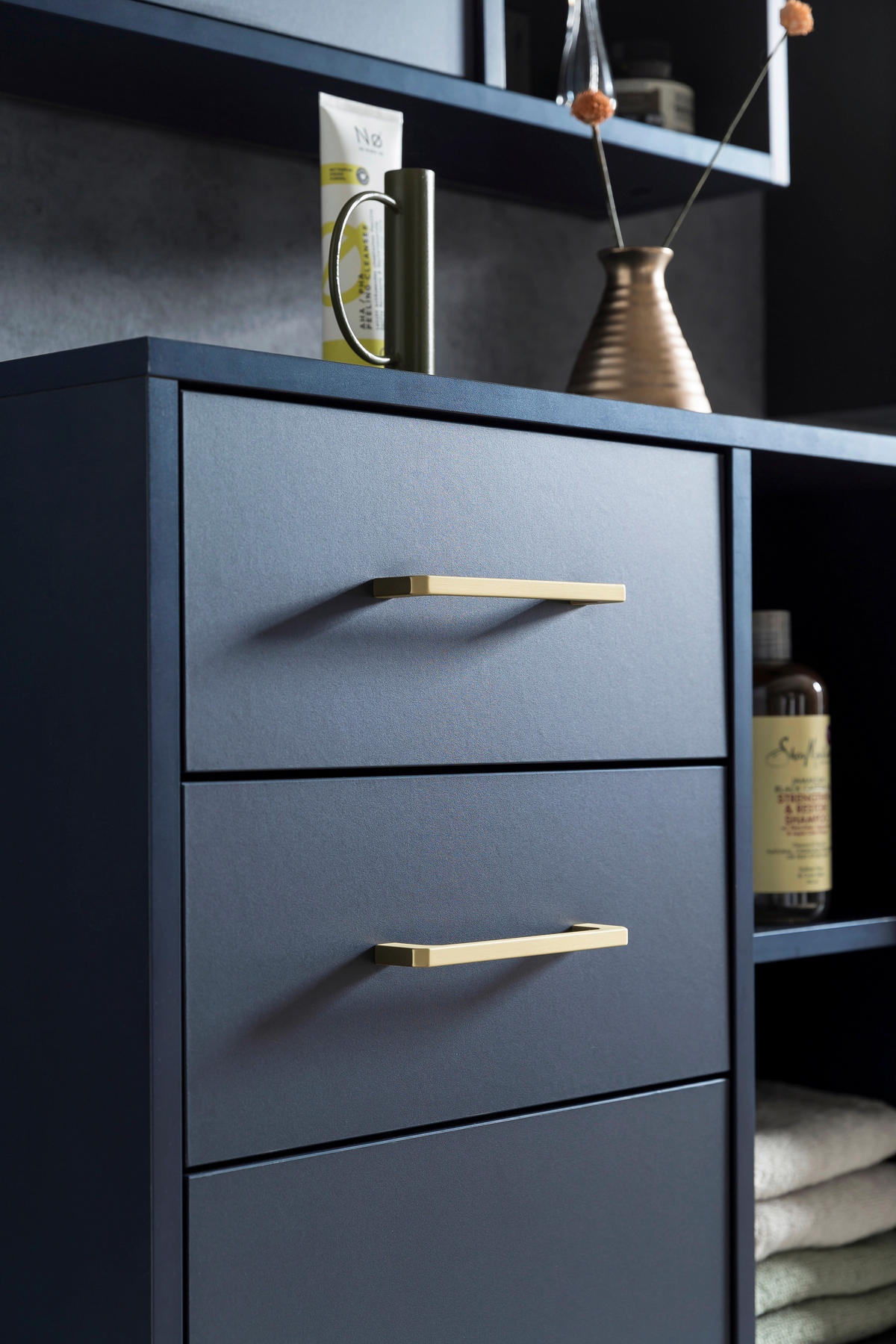 Midischrank Kent dunkelblau B/H/T: ca. 67,1x117,4x33,1 cm Kent - dunkelblau (67,10/117,40/33,10cm) - Möbelpartner