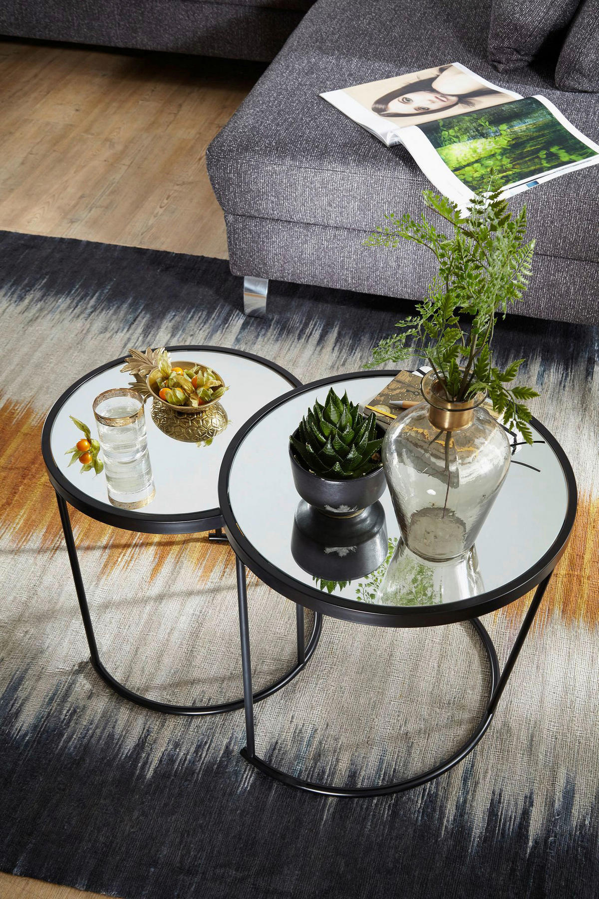 Beistelltisch 2er-Set. schwarz lackiert Glas Metall 2er-Set. - schwarz - Wohnling