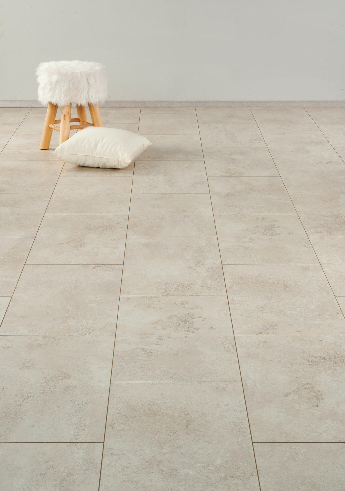 EGGER Laminatboden Kreidefliese ca. 2,5349 m² im Paket  B/L: ca. 34x130,5 cm pro Paket Kreidefliese ca. 2,5349 m² im Paket - (34,00/130,50cm) - EGGER