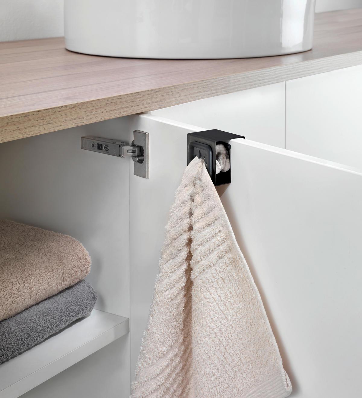 Metaltex Haushaltshelfer schwarz Kunststoff B/H/L: ca. 8,5x14,5x4,5 cm Handtuchhalter - schwarz (4,50/8,50/14,50cm) - Metaltex