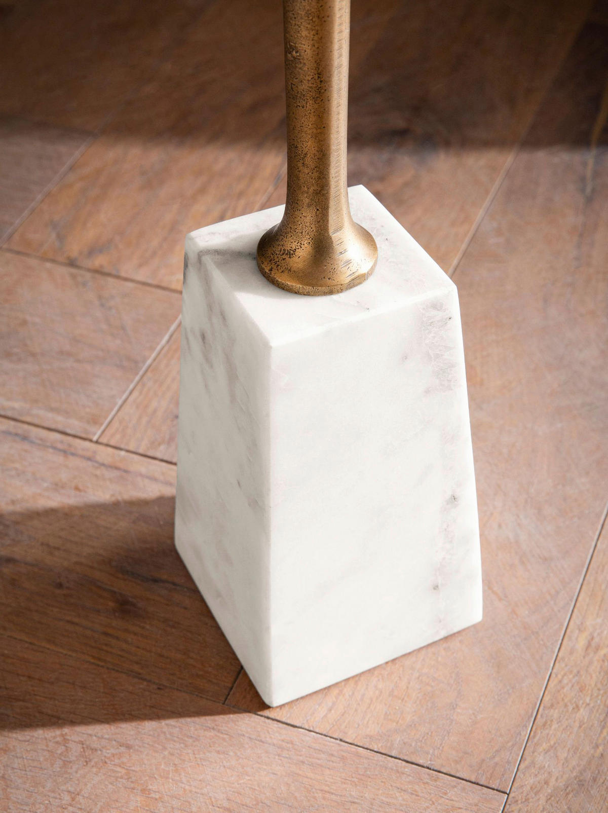 Beistelltisch gold Optik Marmor B/H/T: ca. 34x58x34 cm Beistelltisch - gold (34,00/58,00/34,00cm) - Wohnling