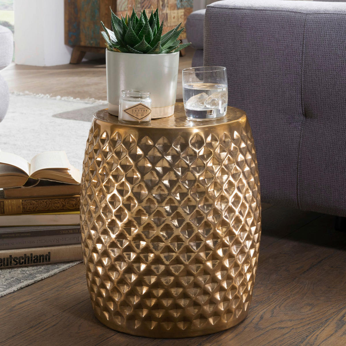 Beistelltisch gold Aluminium B/H/T: ca. 32x42x32 cm Beistelltisch - gold (32,00/42,00/32,00cm) - Wohnling