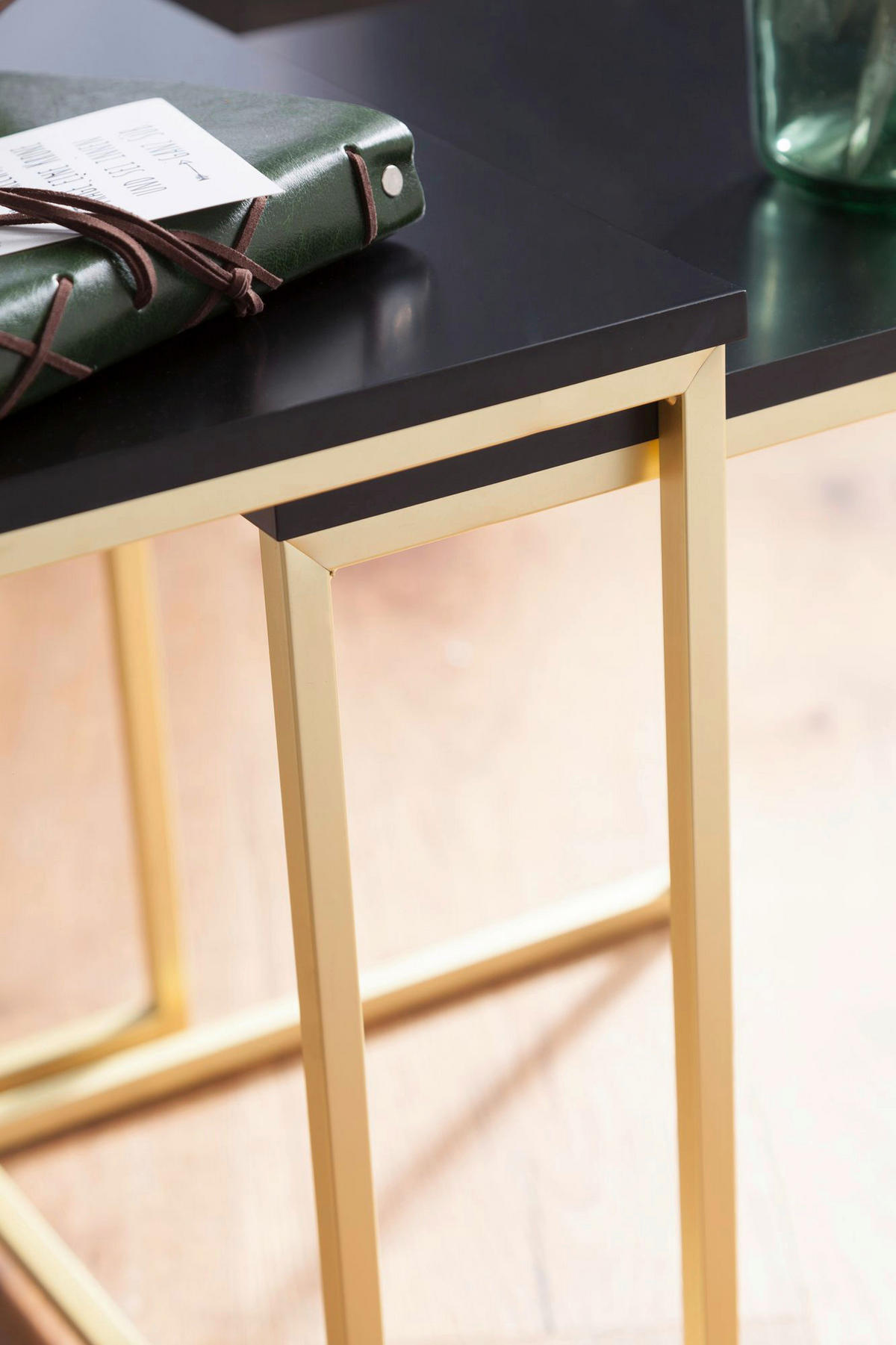 Beistelltisch 2er-Set schwarz Lack matt gold lackiert MDF Metall 2er-Set - gold/schwarz - Wohnling