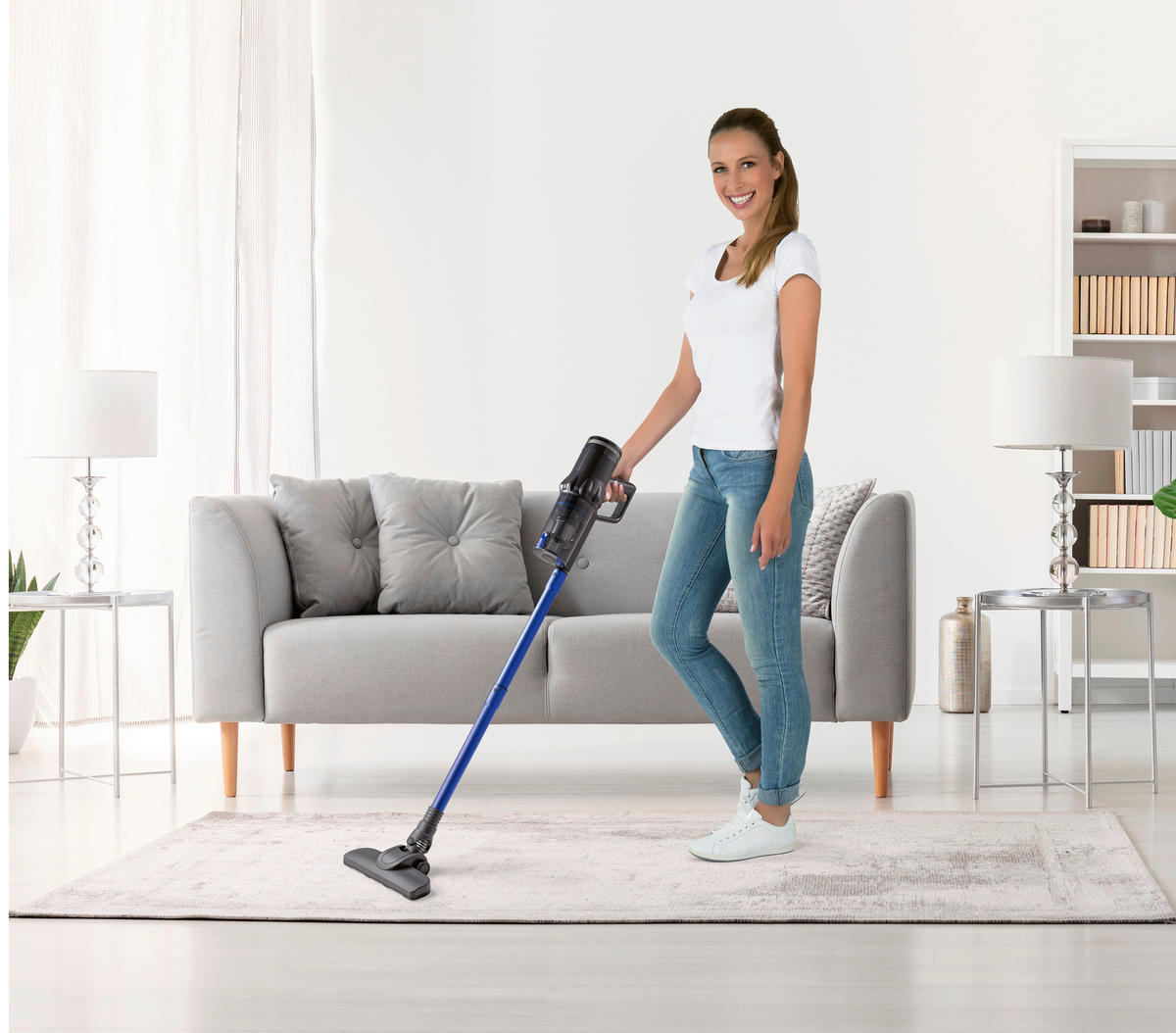 CLEANmaxx Akku-Staubsauger blau grau B/H/L: ca. 18,1x24,5x39,5 cm Akku-Staubsauger_Zyklon - blau/grau (39,50/18,10/24,50cm) - CLEANmaxx