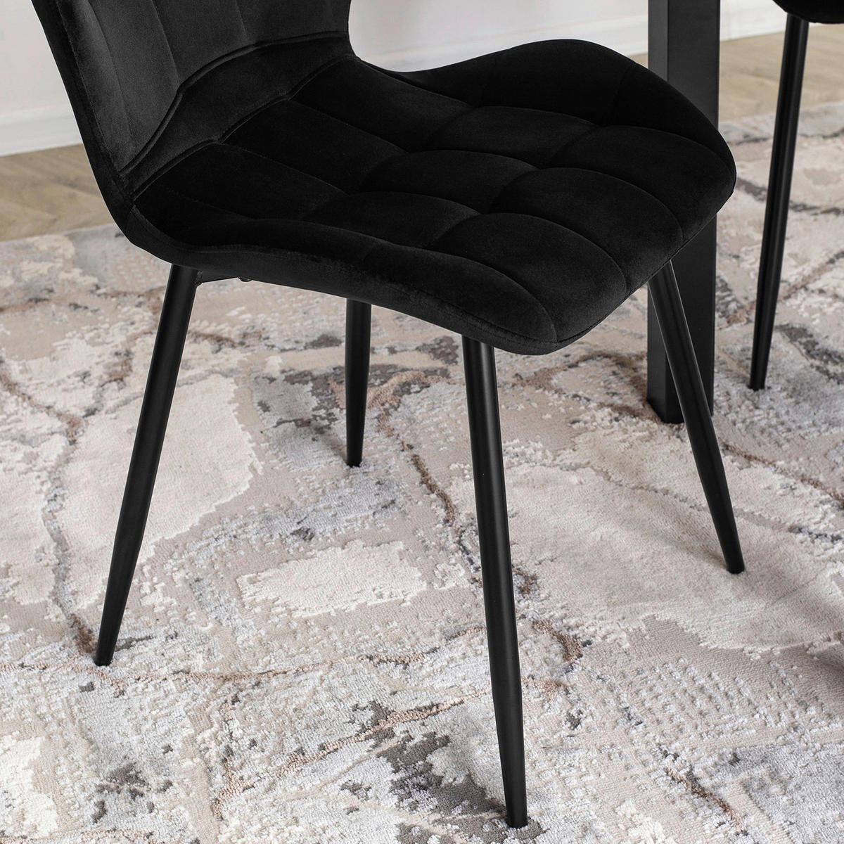 Stuhl LUCKY schwarz Velourstoff B/H/T: ca. 47x86x58 cm LUCKY - schwarz (47,00/86,00/58,00cm) - WIPMEB