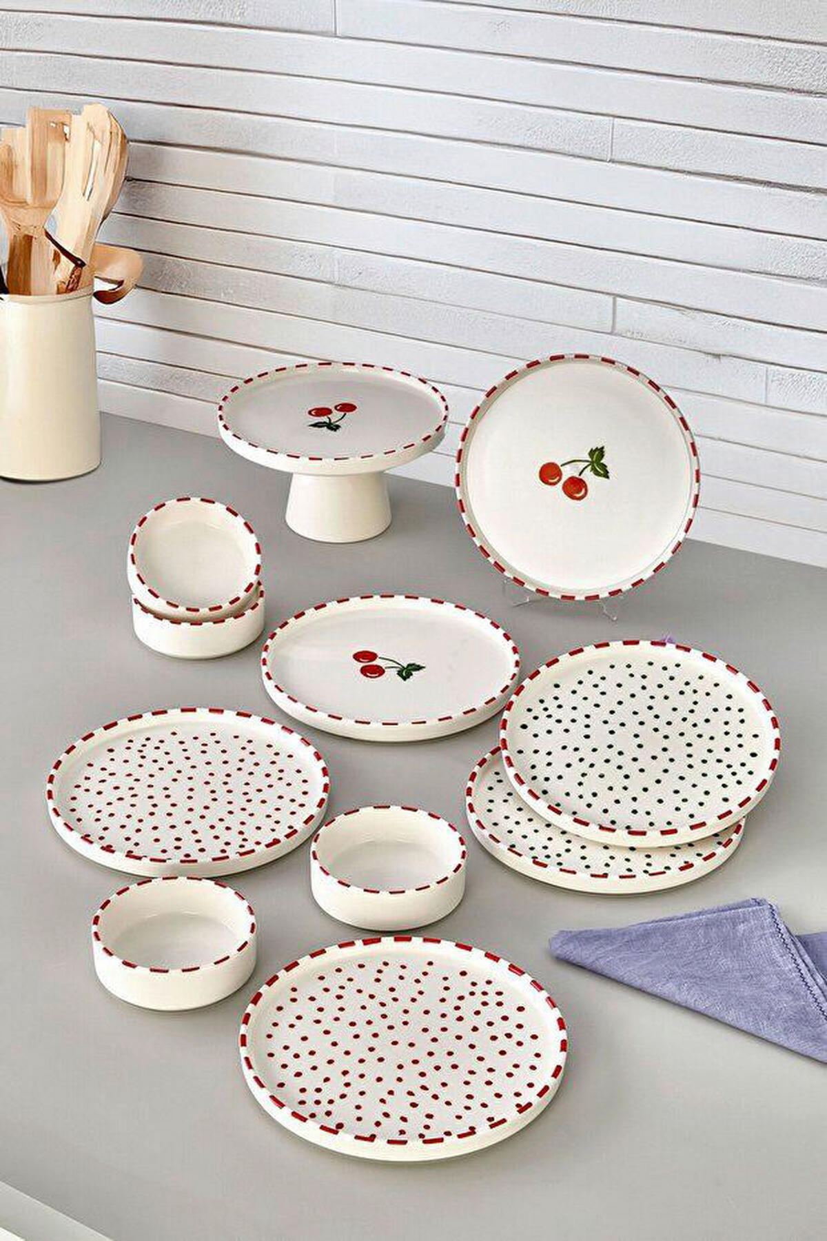 HermiaConcept Frühstücksservice beige Keramik 11 tlg. Frühstücksservice_11tlg. - beige/rot - HermiaConcept