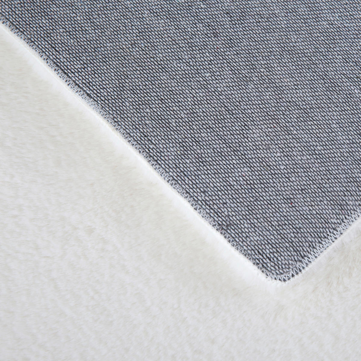 Ayyildiz Teppich POUFFY creme B/L: ca. 200x200 cm POUFFY - creme (200,00/200,00cm) - Ayyildiz