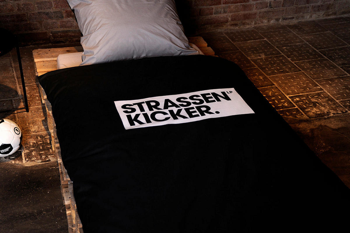 Baumwoll Wende Bettwäsche Strassenkicker Renforce schwarz Baumwolle B/L: ca. 155x220 cm Strassenkicker - schwarz/grau (155,00/220,00cm)