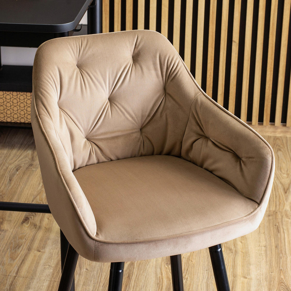 Barhocker SALEM beige Velourstoff B/H/T: ca. 53x105x58 cm SALEM - beige (53,00/105,00/58,00cm) - WIPMEB