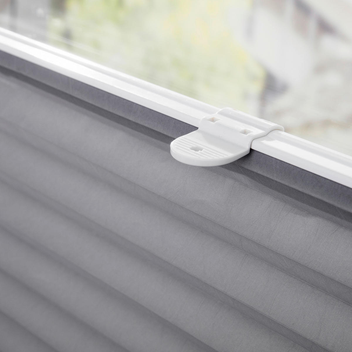 Spannplissee grau B/L: ca. 55x130 cm Plissee_Haftfix - grau (55,00/130,00cm) - LICHTBLICK