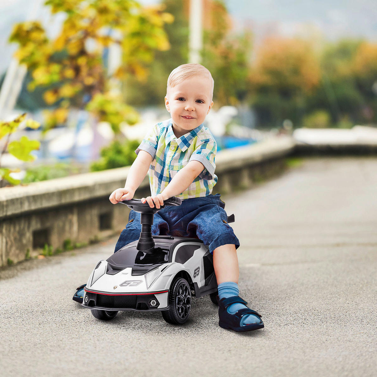 AIYAPLAY Kinder-Elektroauto schwarz B/H/L: ca. 28x38x67 cm Kinder Elektroauto - weiß/schwarz (67,00/28,00/38,00cm) - AIYAPLAY