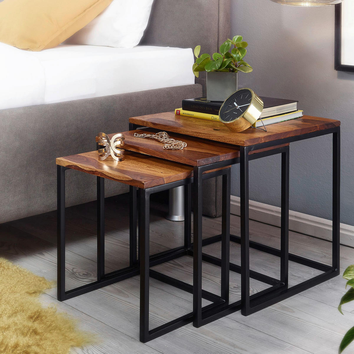 Beistelltisch 3er-Set. rosenholz Holz B/H/T: ca. 40x42x40 cm 3er-Set. - rosenholz (40,00/42,00/40,00cm) - Wohnling