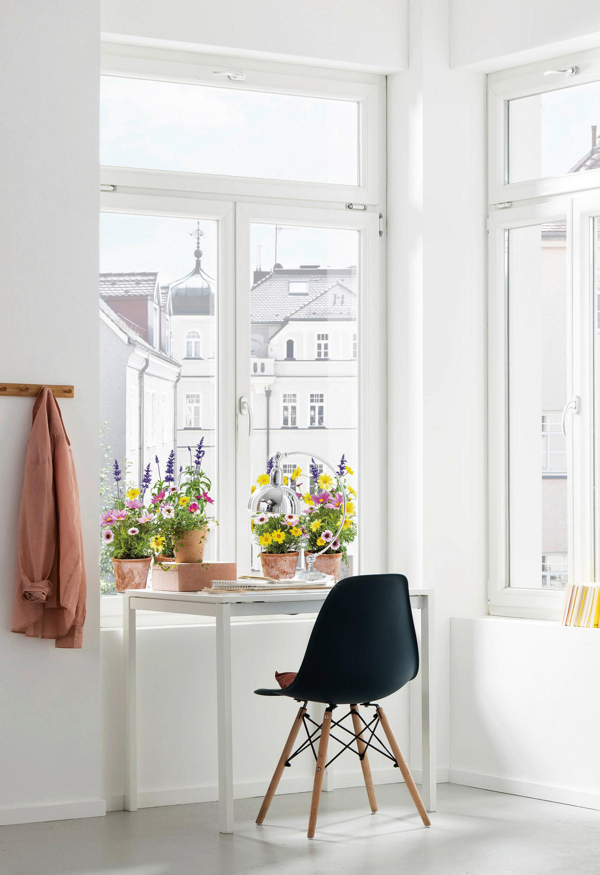 Komar Fenstersticker Springtime Blumen Springtime B/L: ca. 31x31 cm Springtime - (31,00/31,00cm) - Komar