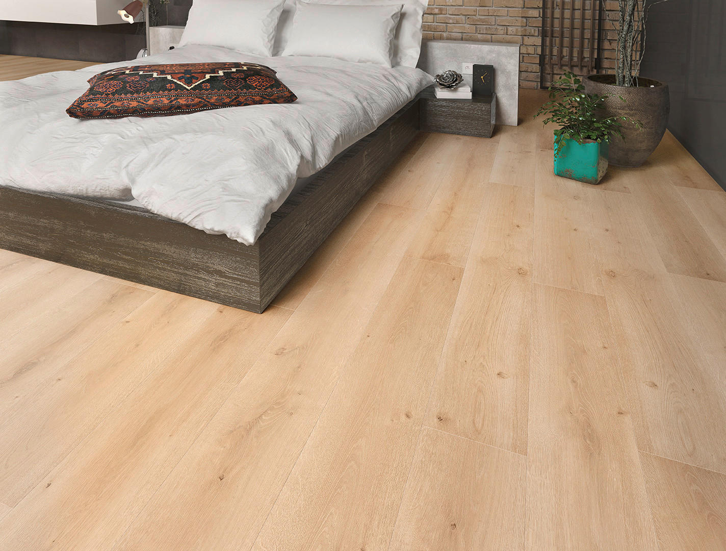 Laminatboden Eiche natur ca. 1,996 m² im Paket  B/L: ca. 19,4x128,6 cm pro Paket Eiche natur ca. 1,996 m² im Paket - natur (19,40/128,60cm)