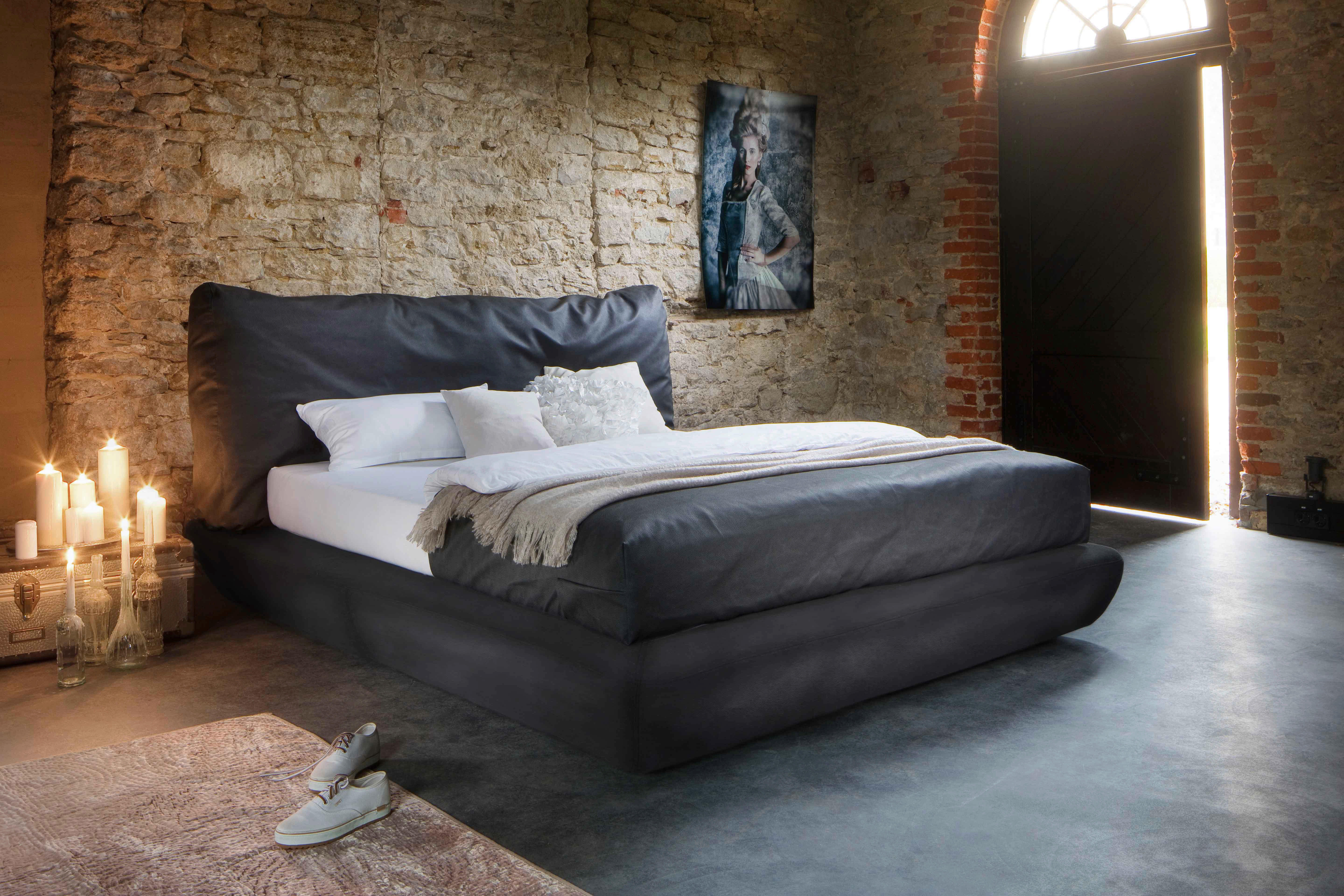 Boxspringbett Crush anthrazit Kunstleder Liegefläche B/L: ca. 160x200 cm Crush - anthrazit (184,00/112,00/243,00cm) - tanja meise 4brands GmbH