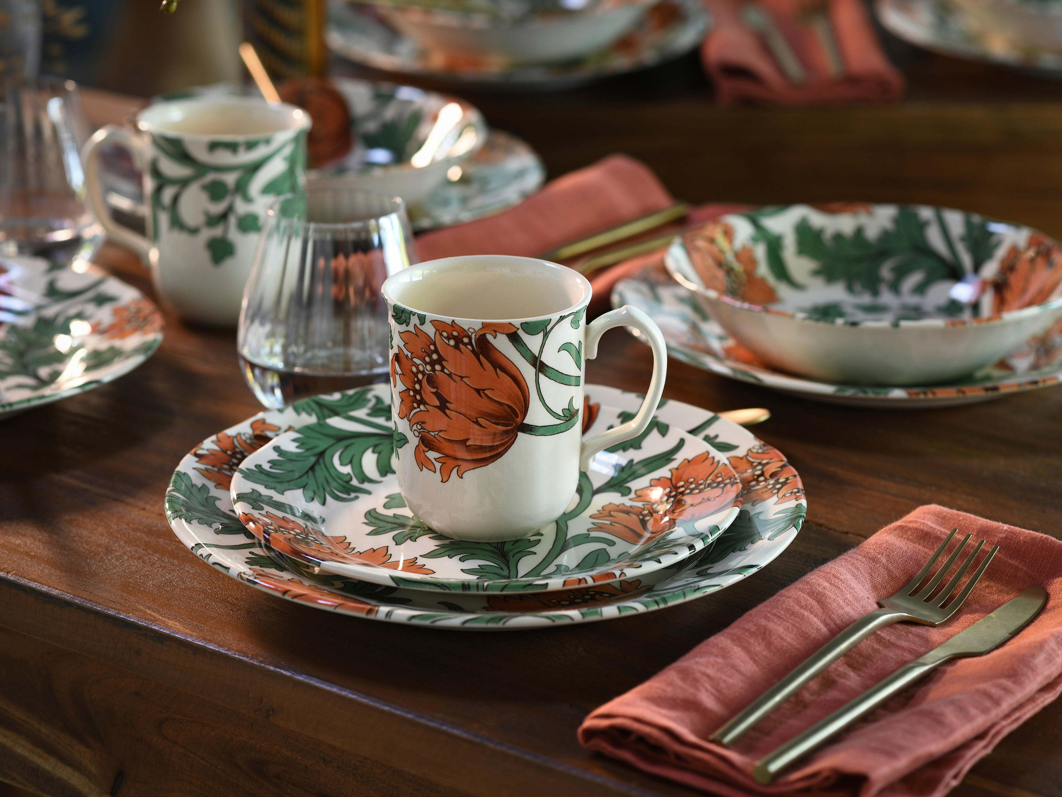 CreaTable Kombiservice Florentina rot Steingut 16 tlg. Florentina - rot/grün (32,00/32,00/30,00cm) - CreaTable