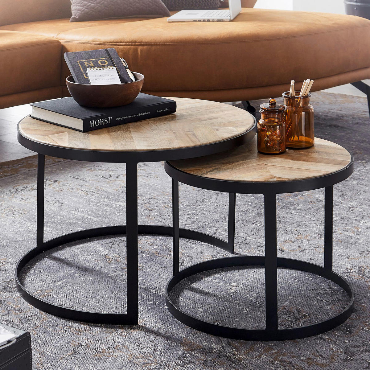 Beistelltisch 2er-Set. natur natur schwarz pulverbeschichtet Akazie MDF Eisen 2er-Set. - natur/schwarz - Wohnling