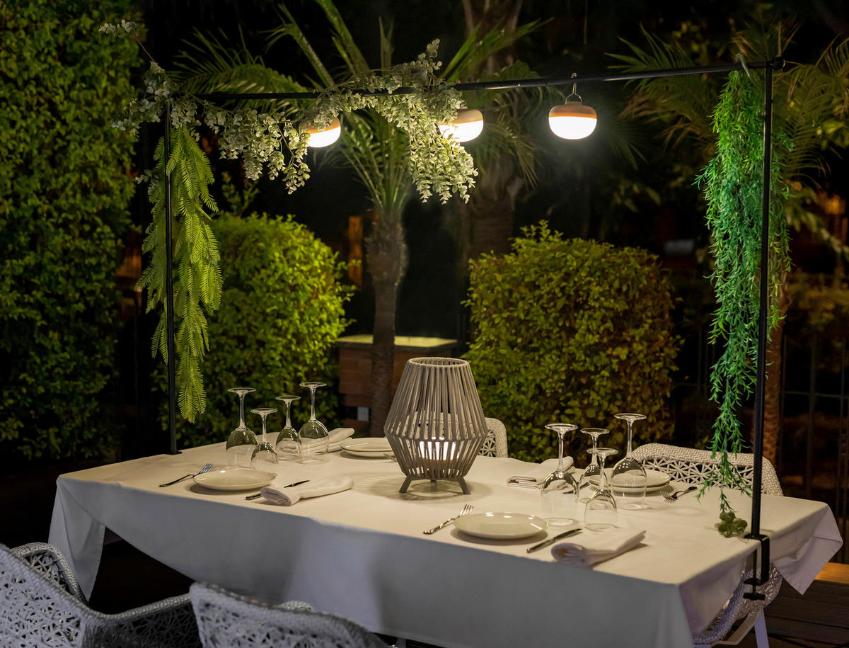 NewGarden LED-Tischleuchte taupe Kunststoff B/H/L: ca. 25,5x32,5x25,5 cm 1 Brennstellen CONTA 30 - taupe (25,50/25,50/32,50cm) - NewGarden
