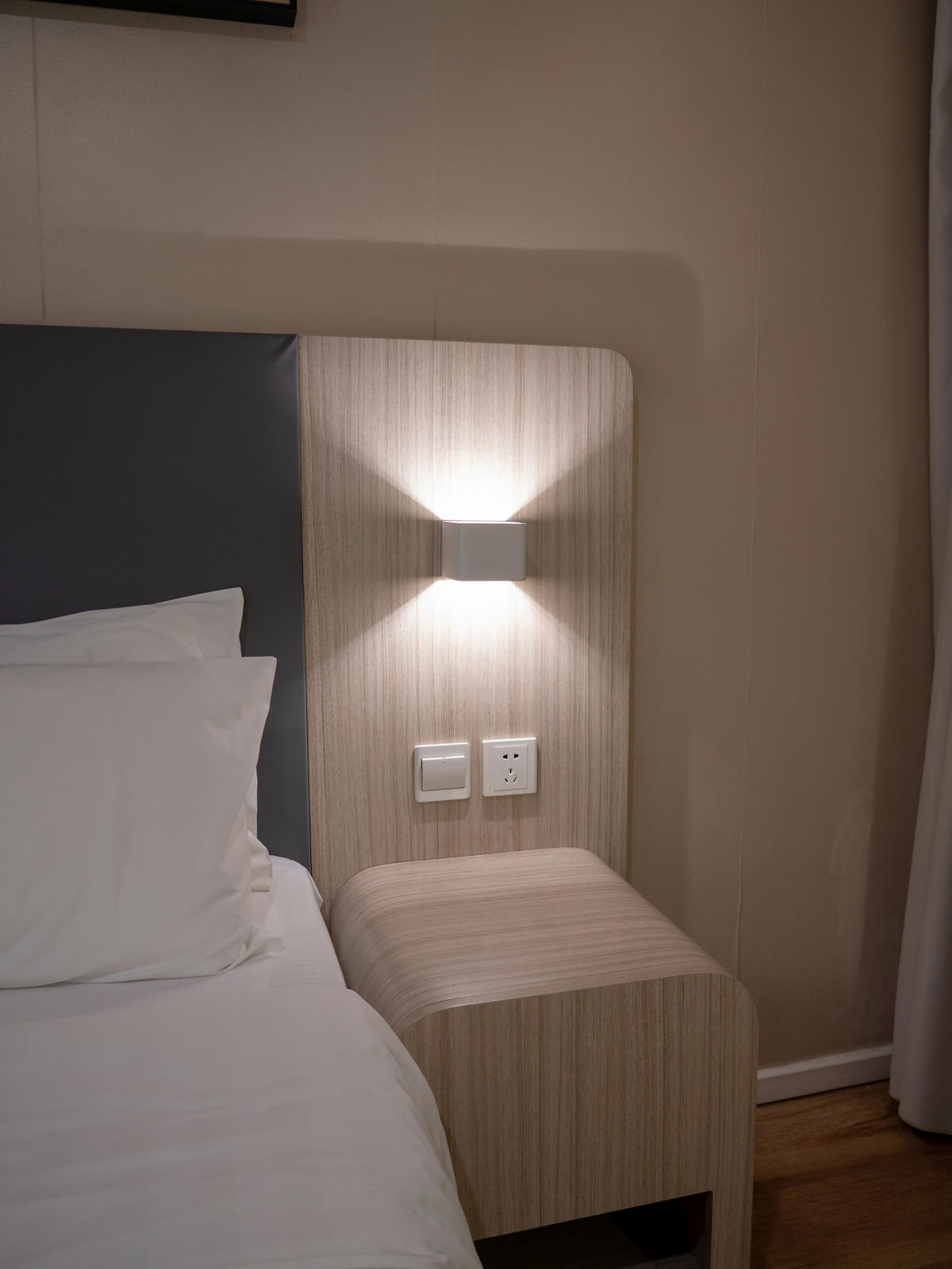Näve Leuchten LED-Wandleuchte weiß Metall B/H/T: ca. 10x8x10 cm CUBE - weiß (10,00/8,00/10,00cm) - Näve Leuchten