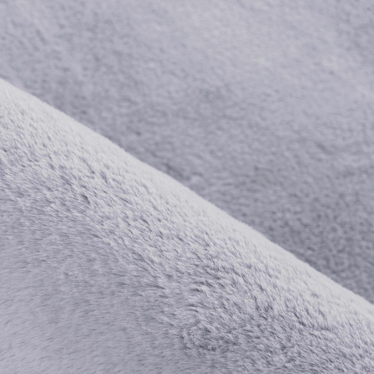 Ayyildiz Teppich POUFFY silber B/L: ca. 160x160 cm POUFFY - silber (160,00/160,00cm) - Ayyildiz