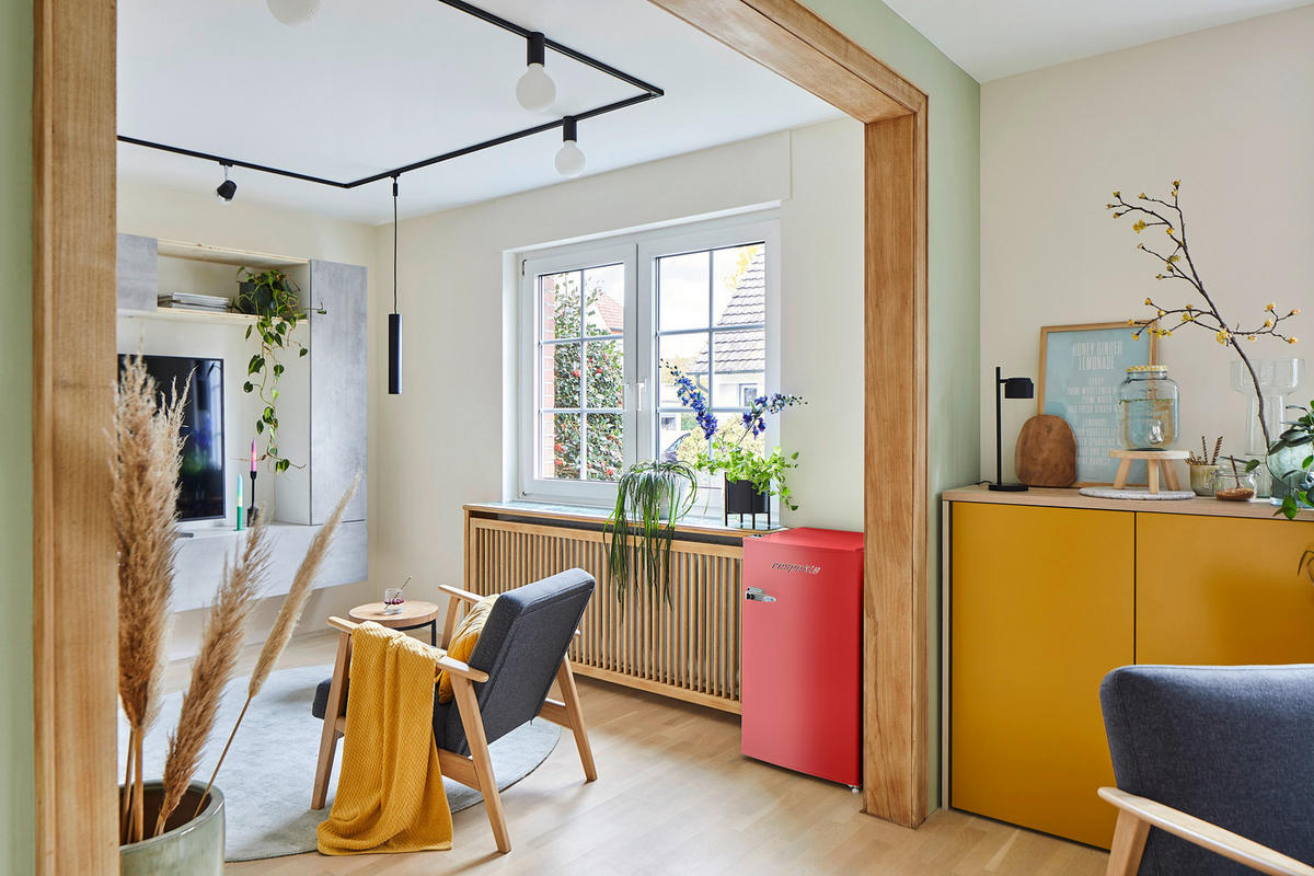 Respekta Retro Kühlschrank KG83R-52 rot B/H/T: ca. 47,4x83x44,7 cm Kühlschrank KG83R-52 - rot (47,40/83,00/44,70cm) - Respekta