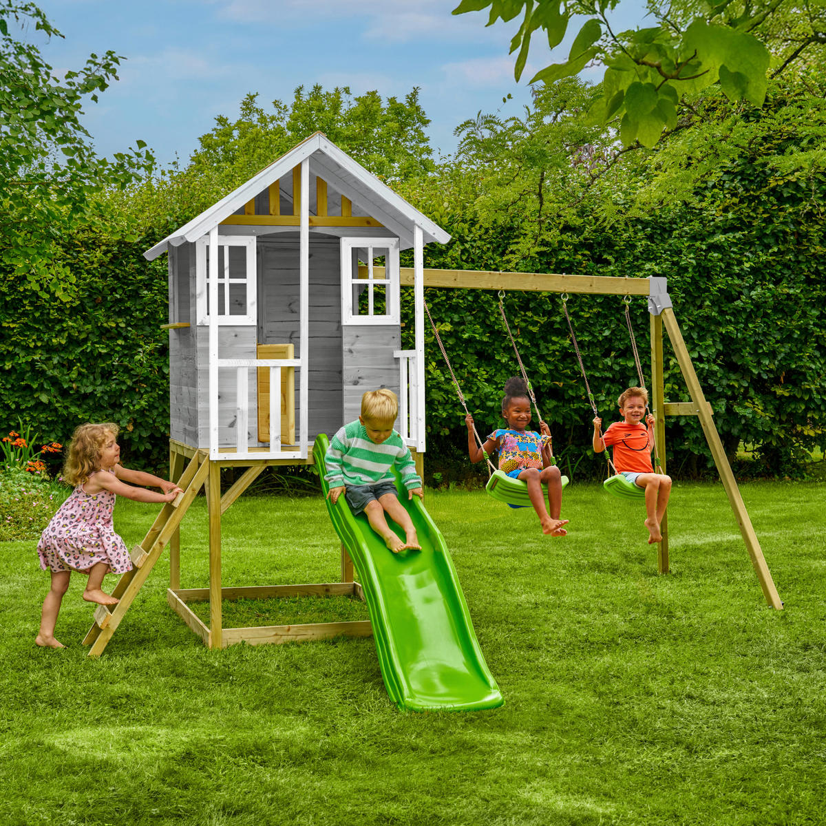 Zwerkules Spielhaus Valli grau B/H/L: ca. 370x224x352 cm Valli - weiß/grau (352,00/370,00/224,00cm) - Zwerkules